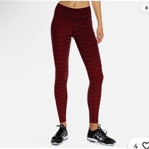 Nike Legendary Engineered Swell Training Tights